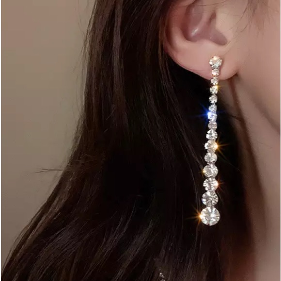 Beautiful CZ Earrings - Picture 5 of 8